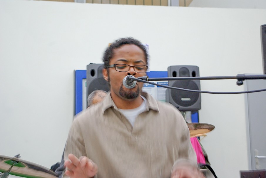 Evry Daily Photo - Concert Ebena Inauguration Gare Evry Centre 083.jpg